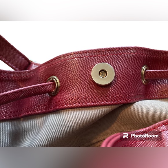 The Pelican Bag by GUNAS New York. - Picture 8 of 16